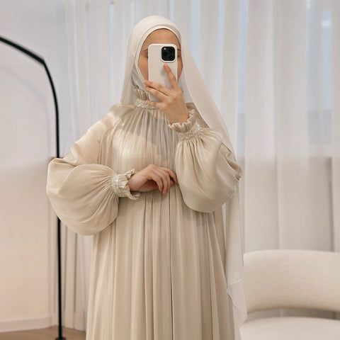 Elegant Fashion Muslim Women Shiny